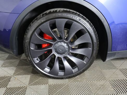 Used 2022 Tesla Model Y Performance AWD/4WD image 19
