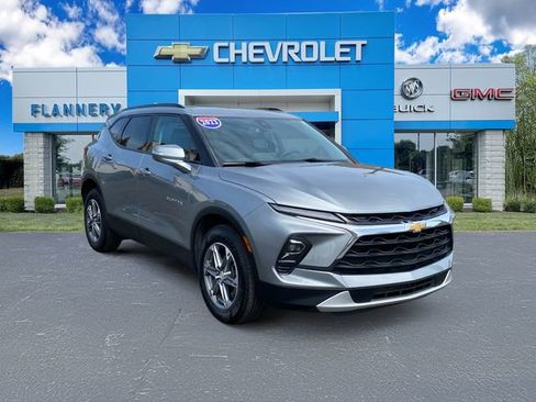 Used 2023 Chevrolet Blazer LT w/ LPO, Floor Liner Package FWD image 7