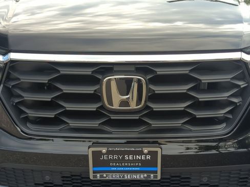 New 2025 Honda Pilot EX-L image 9