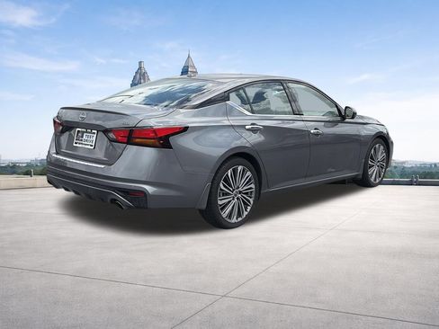 Used 2023 Nissan Altima 2.5 SL FWD image 24