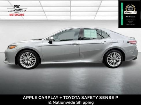 Used 2019 Toyota Camry XLE w/ Carpet Mat Package FWD image 2