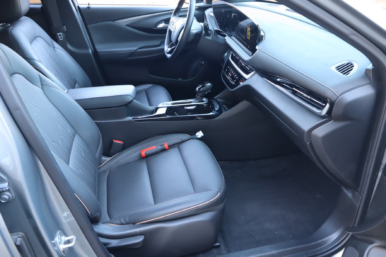 Used 2024 Buick Envista Avenir FWD image 17