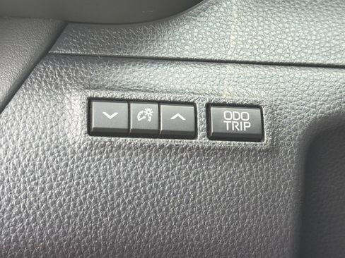 Certified 2023 Toyota Crown AWD/4WD image 13