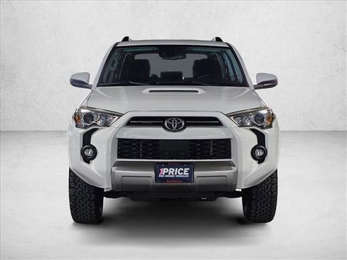 Used 2021 Toyota 4Runner TRD Off-Road image 2
