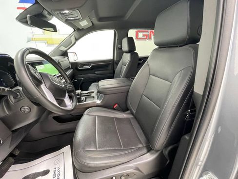 Used 2023 GMC Sierra 1500 SLT w/ SLT Premium Package AWD/4WD image 18