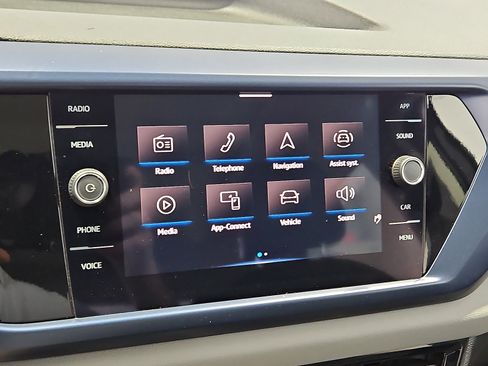 Certified 2023 Volkswagen Taos SE w/ Panoramic Sunroof Package FWD image 41