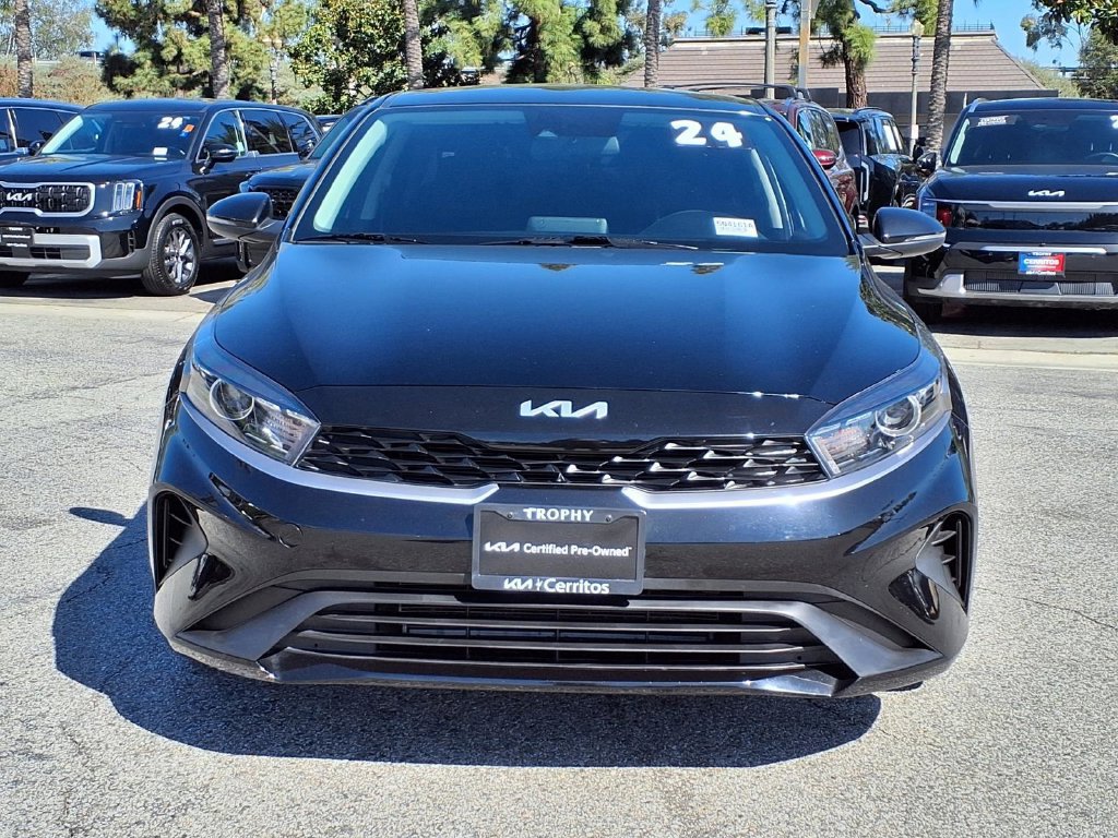 Certified 2024 Kia Forte LXS w/ LXS Technology Package FWD image 8