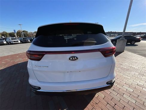 Used 2020 Kia Sportage LX image 33