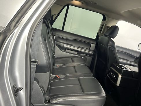 Used 2024 Ford Expedition Max XLT image 30