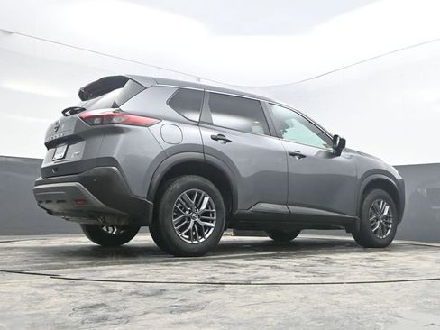 Used 2023 Nissan Rogue S image 36