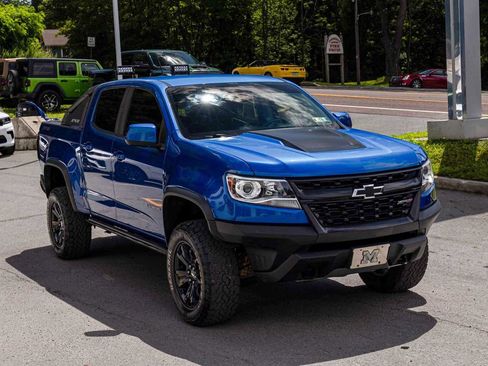 Used 2019 Chevrolet Colorado ZR2 w/ ZR2 Dusk Special Edition AWD/4WD image 3