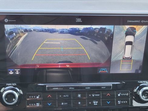 Used 2021 Toyota Highlander Limited image 8