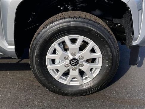 New 2026 Toyota Tacoma SR5 AWD/4WD image 12
