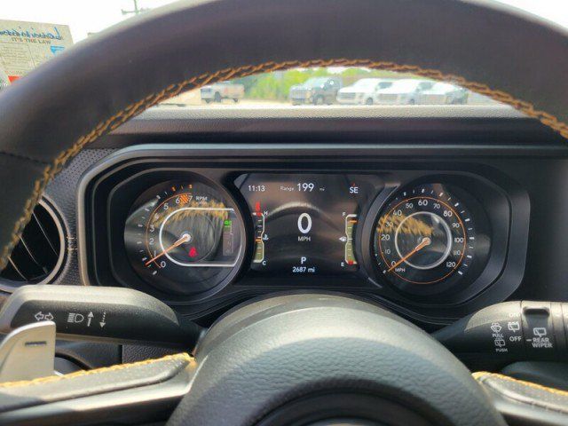Used 2025 Jeep Wrangler Unlimited Rubicon 392 AWD/4WD image 18