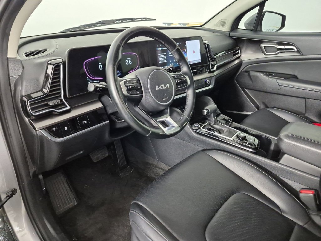 Used 2024 Kia Sportage EX FWD image 16