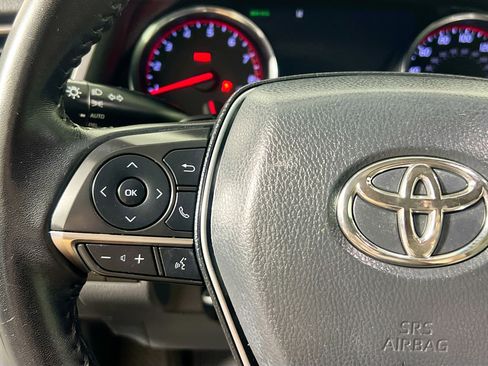 Used 2019 Toyota Camry XSE w/ Navigation Package FWD image 18