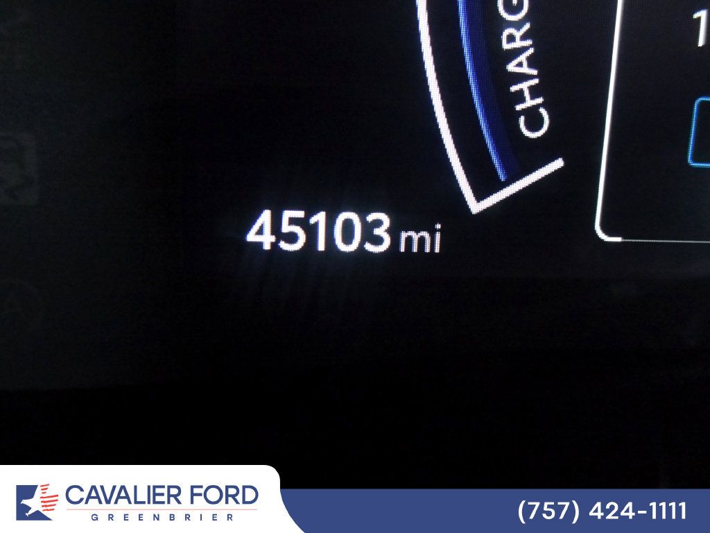 Used 2025 Toyota Camry SE FWD image 21