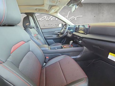 New 2026 Nissan Kicks SR image 24