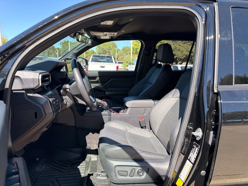 Certified 2025 Toyota 4Runner TRD Off-Road Premium AWD/4WD image 7