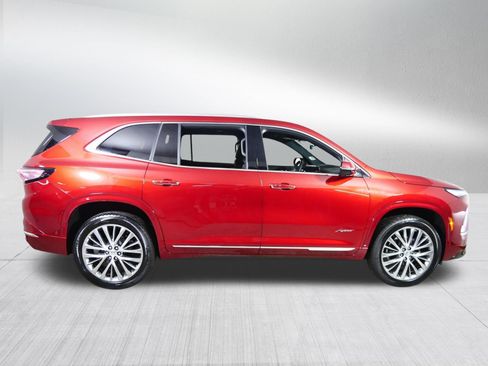 Used 2026 Buick Enclave Avenir w/ Super Cruise Package AWD/4WD image 8