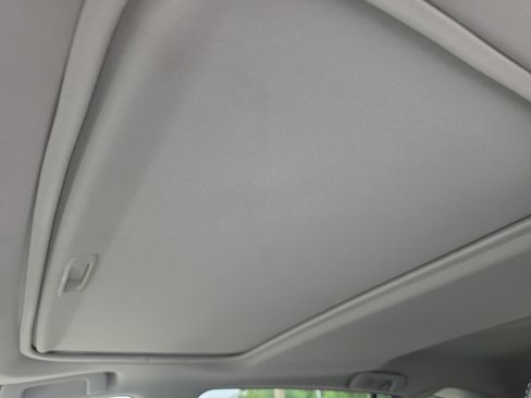 Used 2015 Toyota RAV4 Limited AWD/4WD image 23