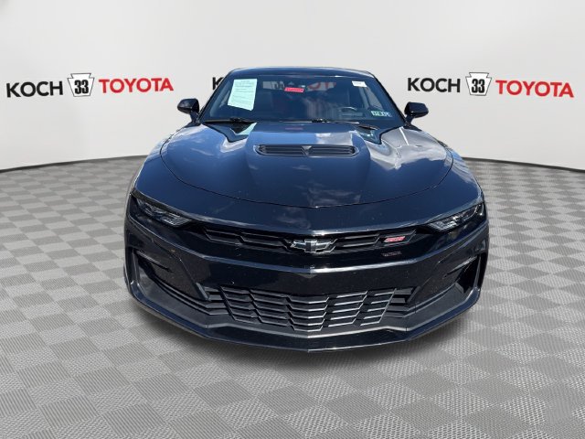 Used 2021 Chevrolet Camaro SS RWD image 2