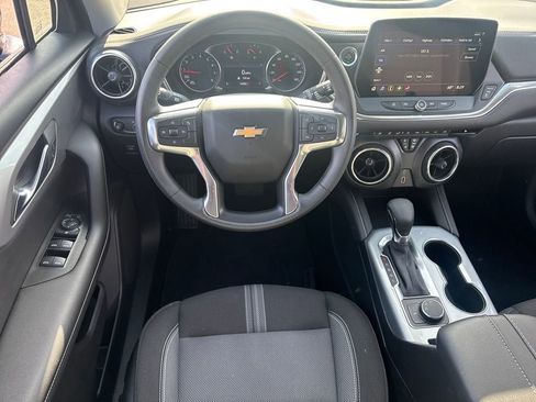 Used 2024 Chevrolet Blazer LT FWD image 15