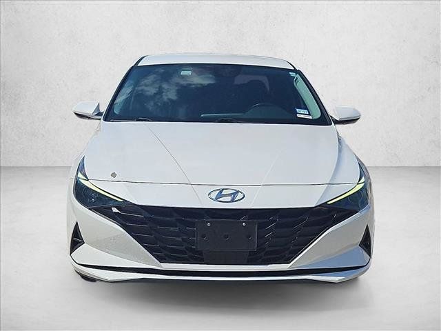 Used 2021 Hyundai Elantra SEL w/ Convenience Package FWD image 2