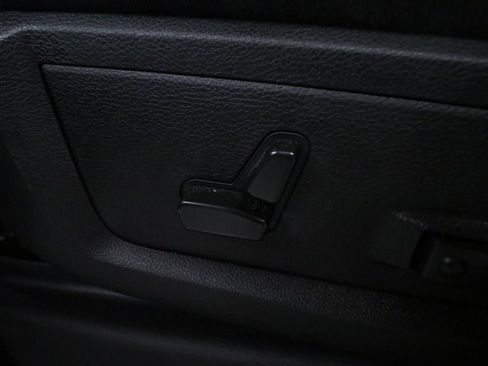 Used 2025 RAM 2500 Laramie w/ Night Edition AWD/4WD image 18