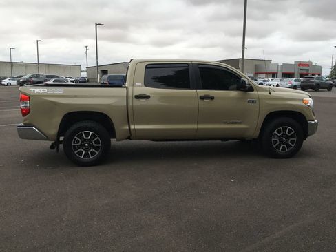 Used 2017 Toyota Tundra SR5 w/ TRD Off Road Package AWD/4WD image 8