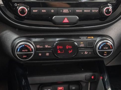 Used 2020 Kia Soul EX FWD image 18