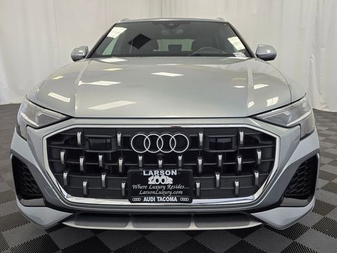 Used 2024 Audi Q8 Prestige w/ Prestige Package image 9