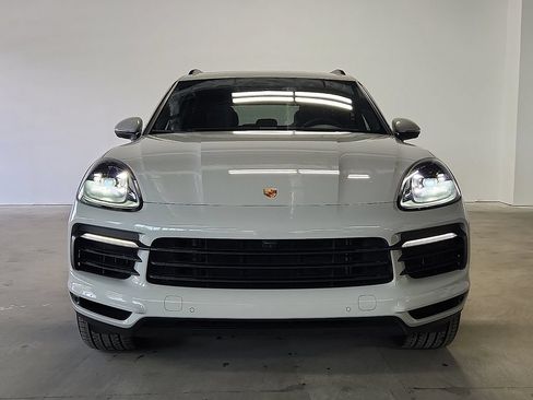 Used 2023 Porsche Cayenne AWD/4WD image 8