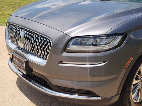 Used 2021 Lincoln Nautilus Reserve AWD/4WD image 10