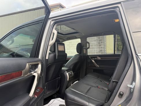 Used 2010 Lexus GX 460 Premium AWD/4WD image 19