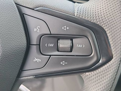 New 2026 Chevrolet Trax LS FWD image 21