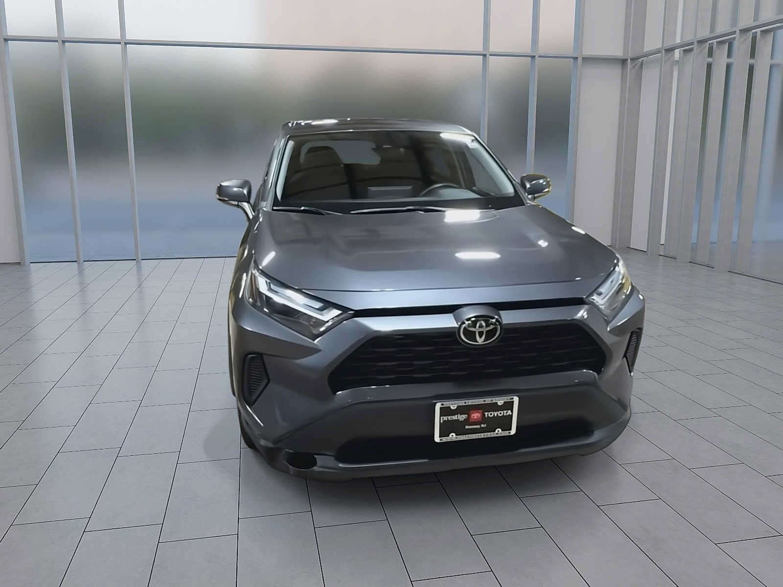 Used 2023 Toyota RAV4 LE AWD/4WD image 3