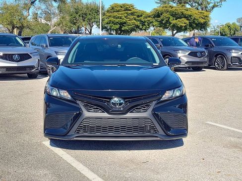 Used 2024 Toyota Camry SE image 15