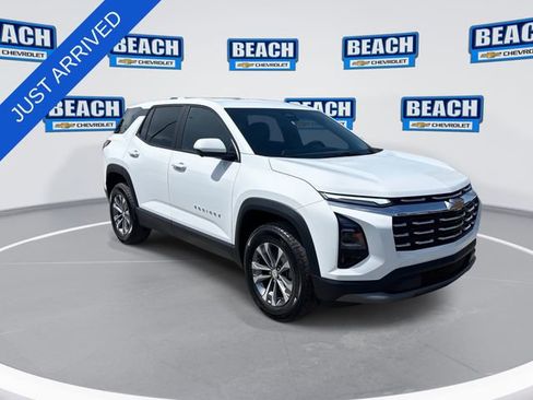 New 2026 Chevrolet Equinox LT w/ Convenience Package II AWD/4WD image 2