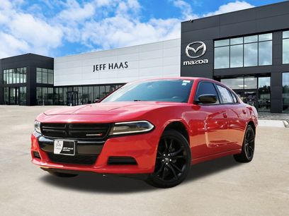 Used 2018 Dodge Charger SXT w/ Blacktop Package