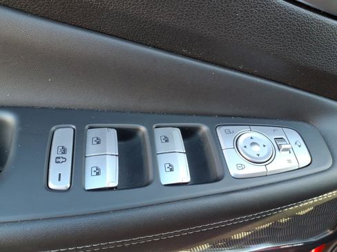 Used 2023 Hyundai Santa Fe Calligraphy image 11