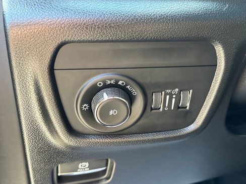 Used 2024 Jeep Grand Cherokee L Limited w/ Luxury Tech Group II AWD/4WD image 33