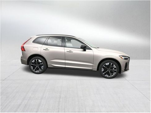 New 2026 Volvo XC60 T8 Plus w/ Protection Package Premier AWD/4WD image 6