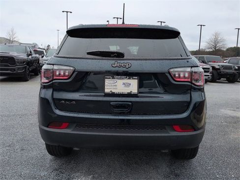 New 2026 Jeep Compass Latitude image 5