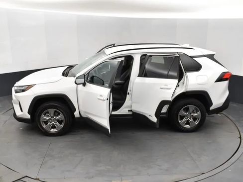 Used 2024 Toyota RAV4 XLE image 7