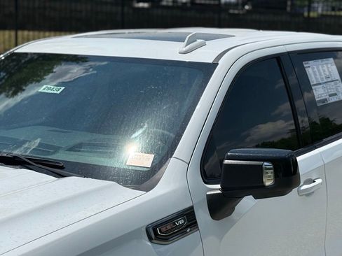 New 2026 GMC Sierra 1500 AT4 w/ Technology Package AWD/4WD image 11