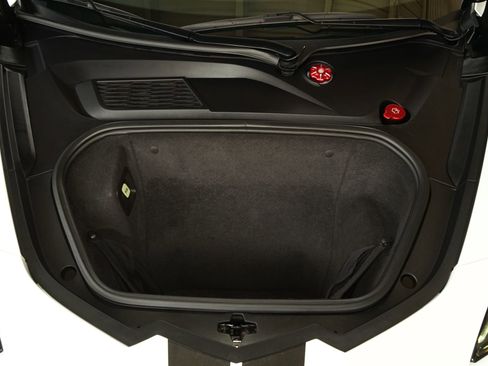 Used 2020 Chevrolet Corvette Stingray Preferred Cpe w/ 2LT Preferred Equipment Group RWD image 32