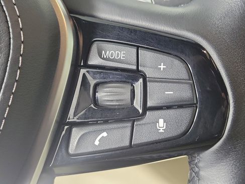 Used 2018 BMW 530i xDrive image 14