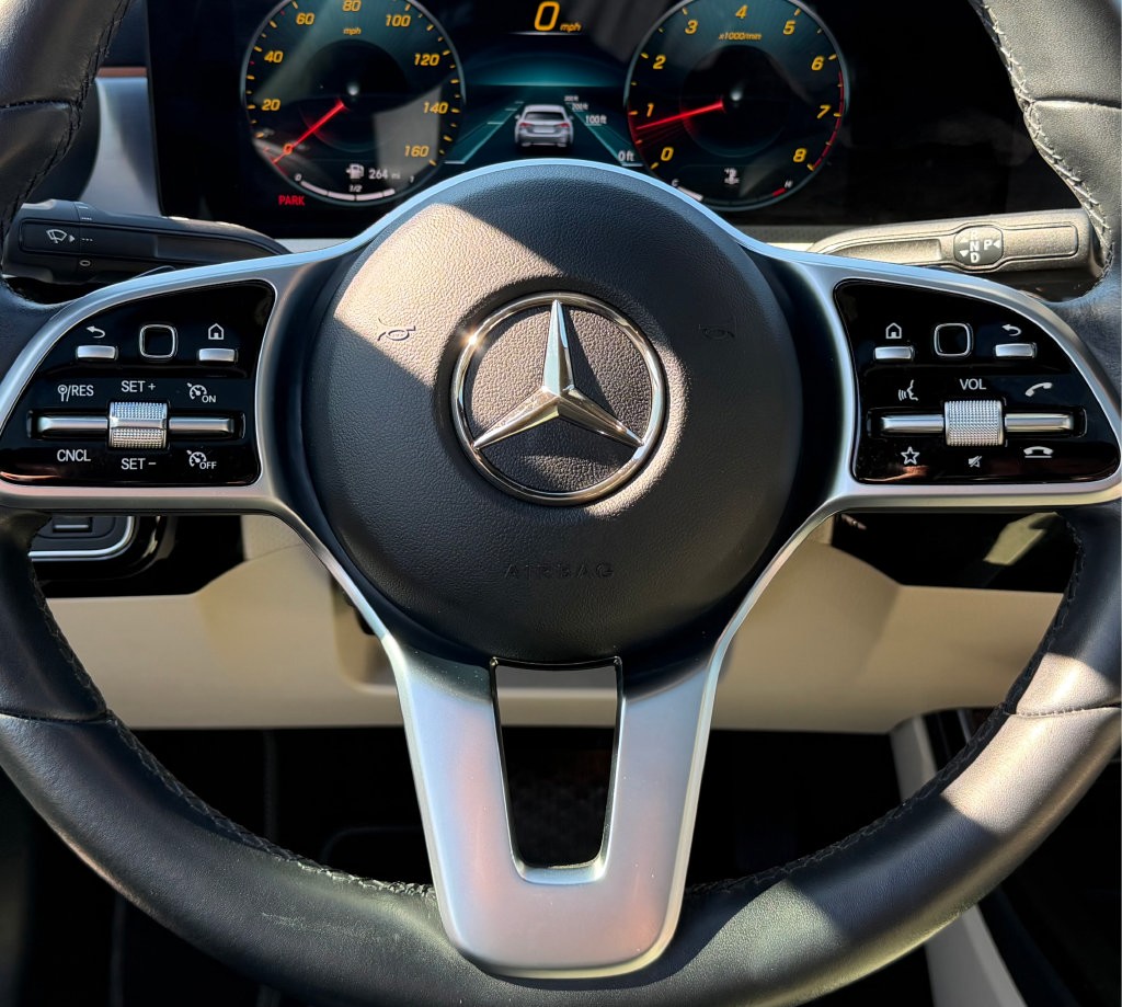 Used 2021 Mercedes-Benz A 220 image 12