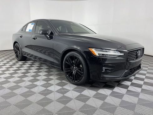 Used 2024 Volvo S60 B5 Plus FWD image 2